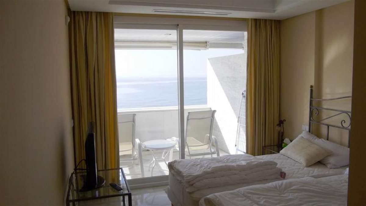 Marina Mariola Marbella 2 bedroom apt Frontline