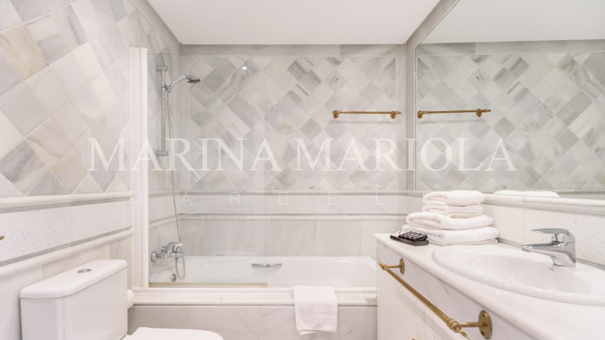 Marina Mariola Marbella 2 bedroom apartment East