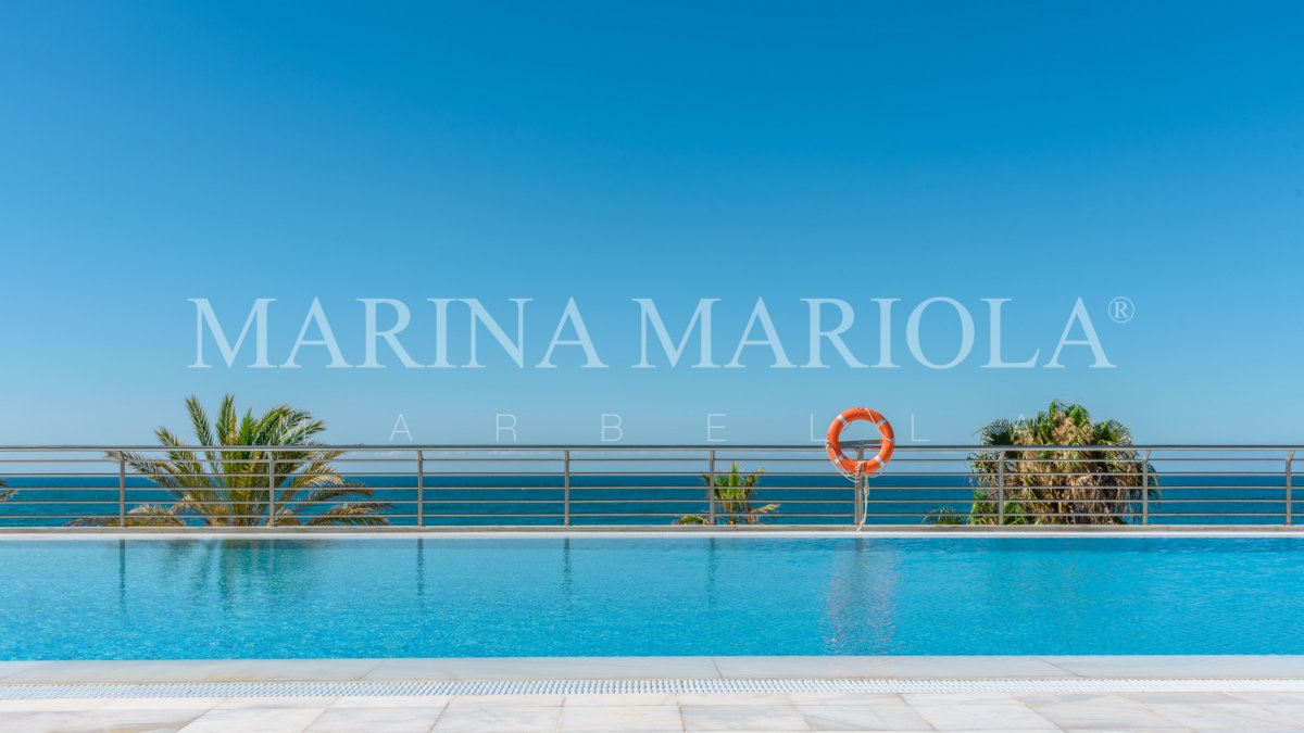 مارينا ماريولا Marbella بنتهاوس 3 غرف نوم جراند فاخر ث / حمام سباحة خاص