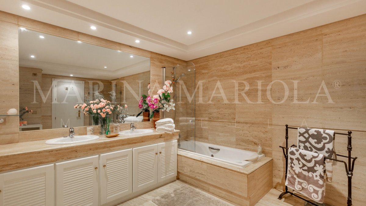 Marina Mariola Marbella, 2 Bedrooms Apartment full sea views.
