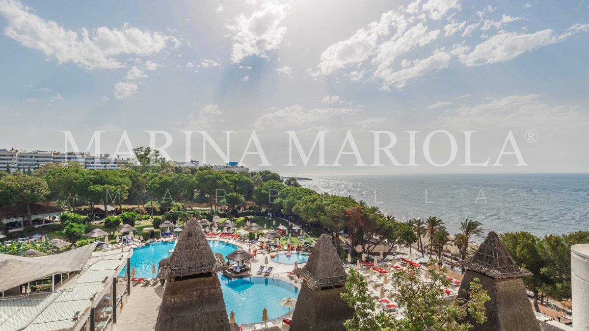 Marina Mariola Marbella Penthouse Duplex 2 chambres Grand Luxe avec Piscine privé