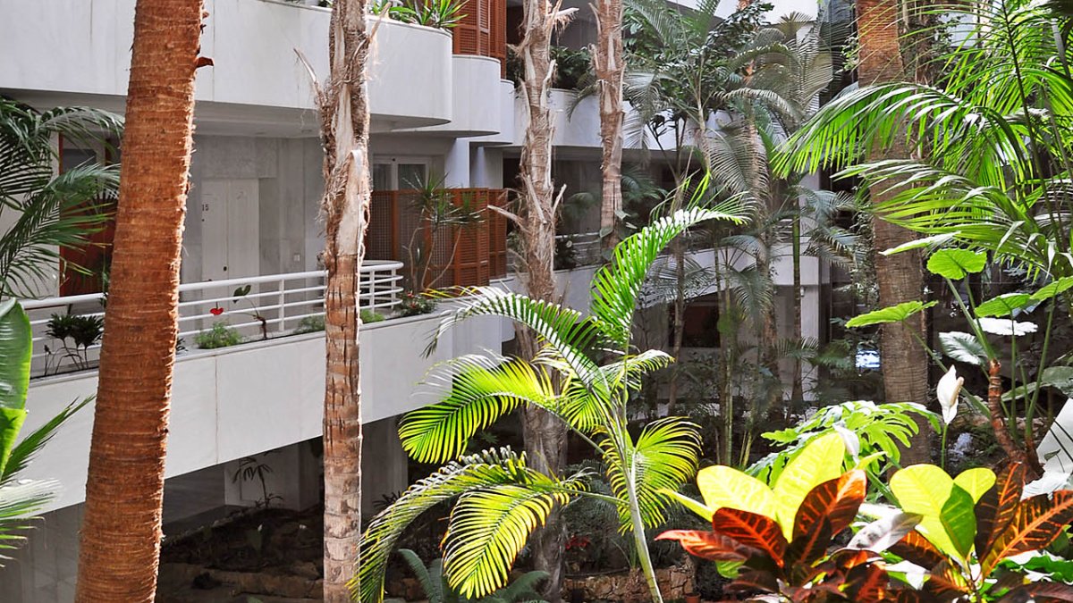 Marina Mariola Marbella, Stunning 3 bedrooms Penthouse with private pool