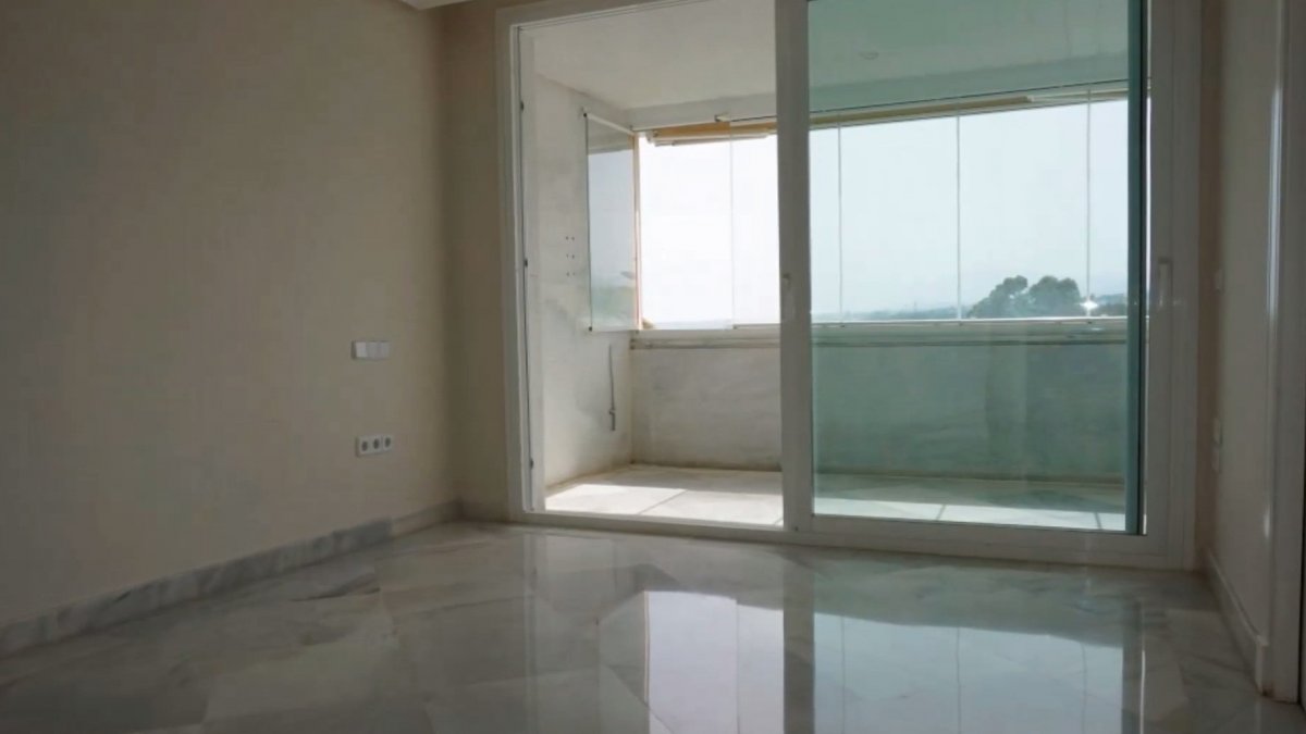 Marina Mariola Marbella, Stunning 3 bedrooms Penthouse with private pool