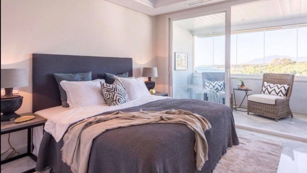 Marina Mariola Marbella, Stunning 3 bedrooms Penthouse with private pool