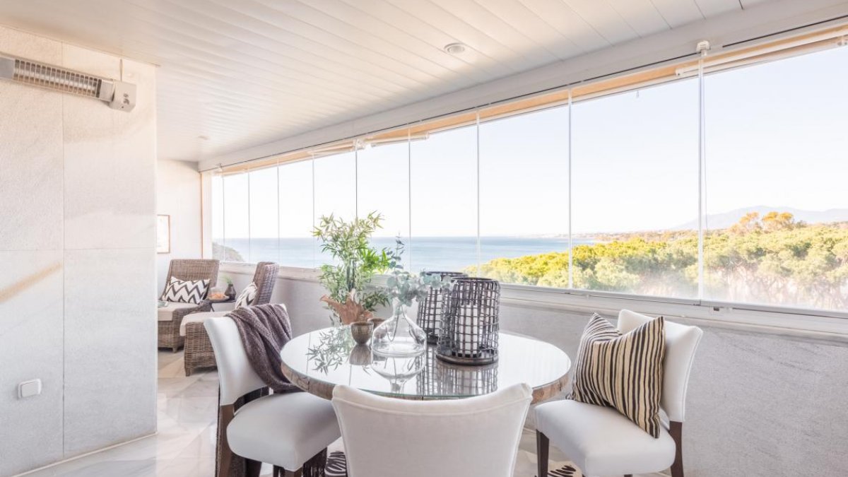 Marina Mariola Marbella, Stunning 3 bedrooms Penthouse with private pool
