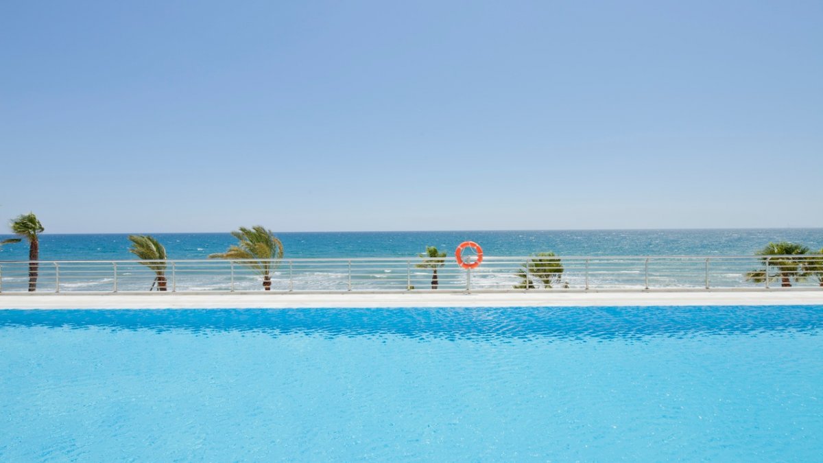 Mariola Marbella, Apartamento 2 dormitorios en fachada Este.