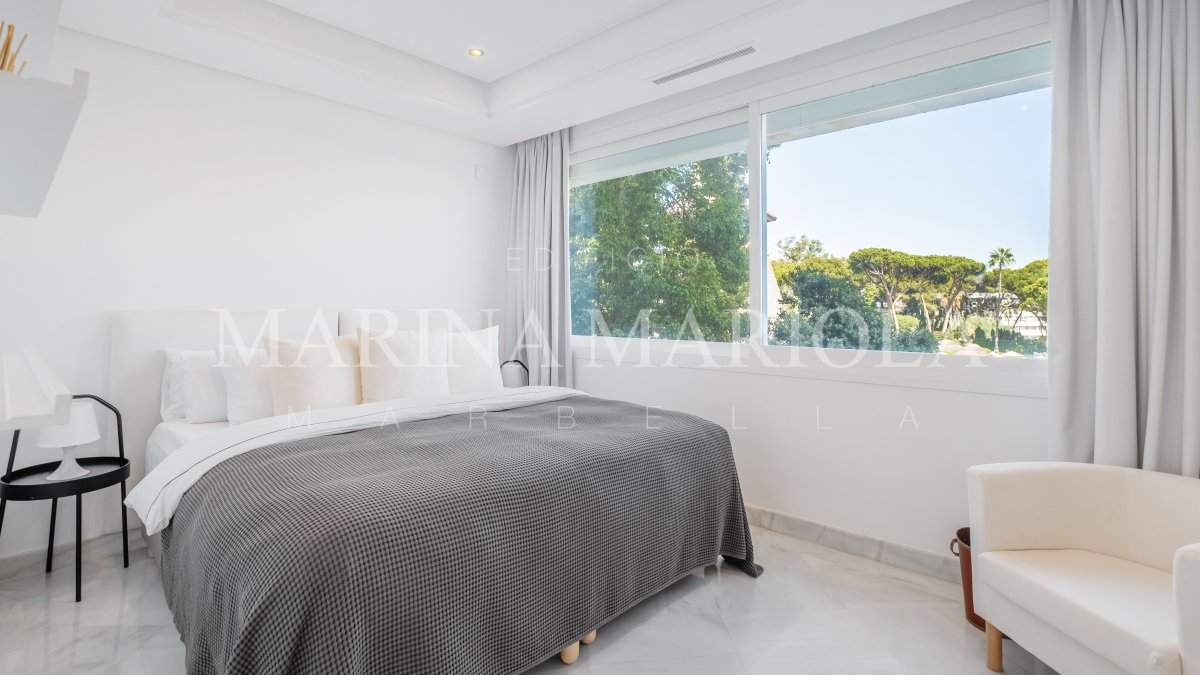Marina Mariola Marbella, 3 Bedrooms Apartment full sea views.