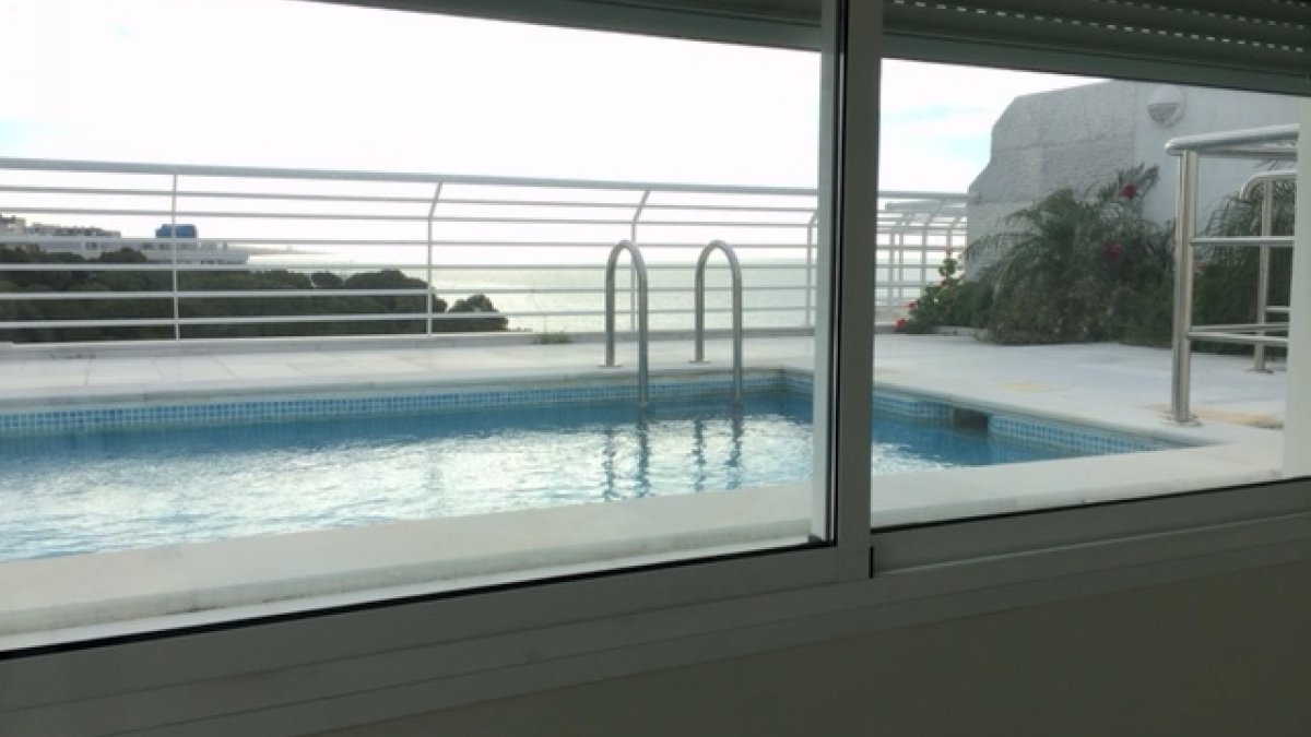Marina Mariola Marbella, Ático 3 Dormitorios con Piscina Privada.