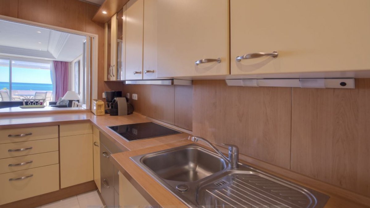 Marina Mariola Marbella, 2 Bedrooms Full Sea Views
