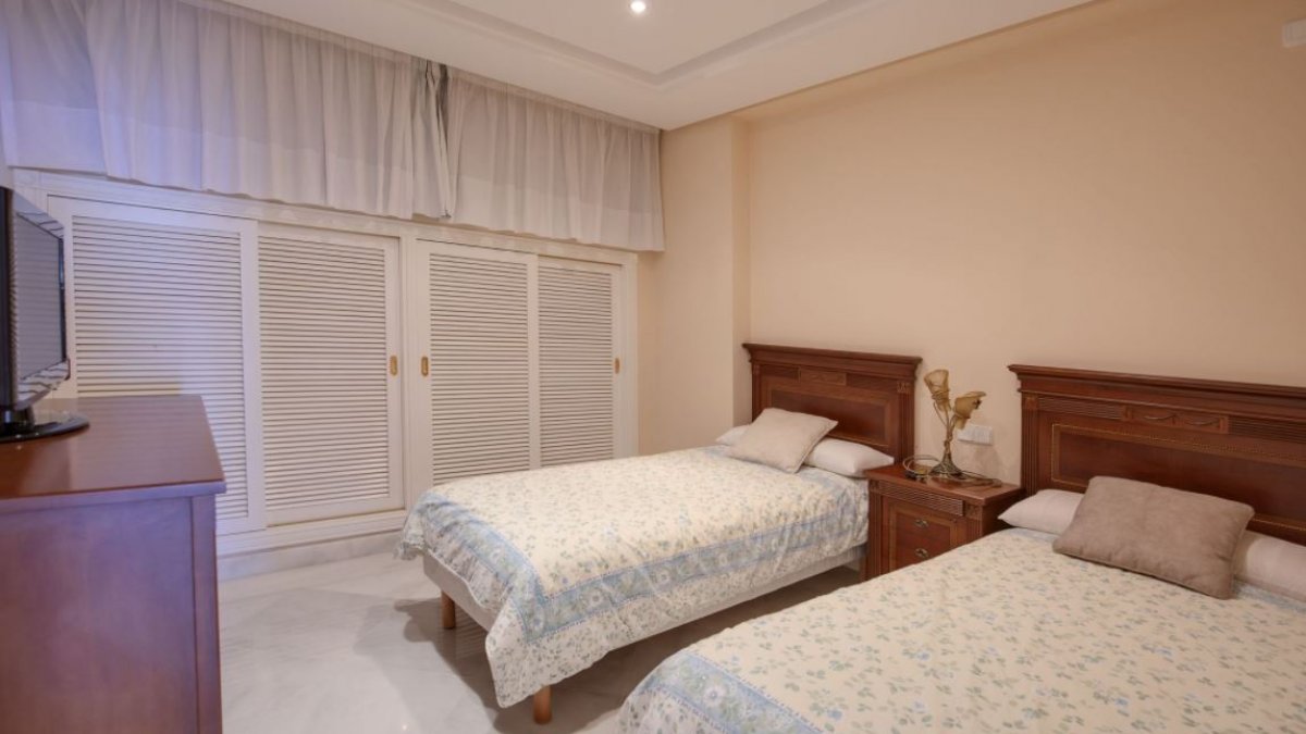 Marina Mariola Marbella, 2 Bedrooms Full Sea Views